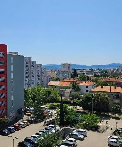 Apartman Uptown Place